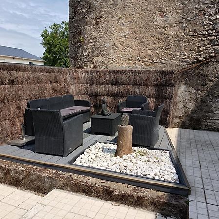 La Talonniere, Maison De Village Avec Terrasse Et 3 Chambres Messas Exterior foto